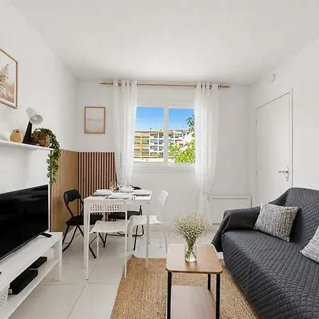 Appartement T2 Cosy Et Renove, Au Coeur Du Port Du Cap D'agde *
